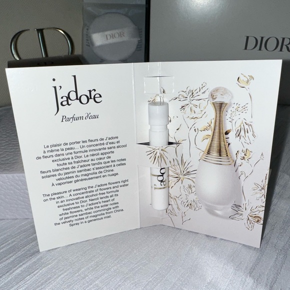 Dior Prestige Pouch Set - Picture 13 of 16